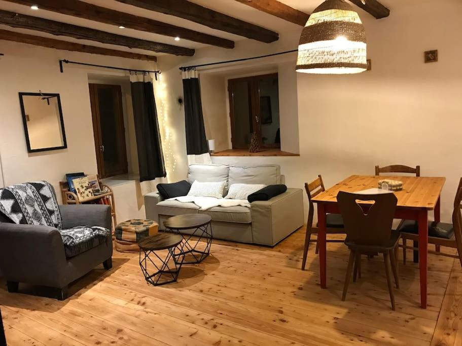 Marmot, Coeur Montagne, Serre Chevalier, Col De L'izoard * Cervières